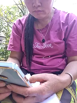 Snapshot of phay79 chatting on 05.17.26 phay79 online show from 05.17.26