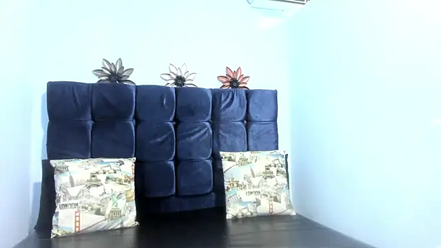 Snapshot of Saray_sexylove chatting on 07.04.26 Saray sexylove online show from 07.04.26