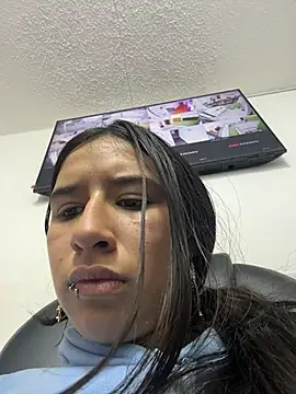 Snapshot of LilyRossi_ chatting on 07.23.26 LilyRossi online show from 07.23.26