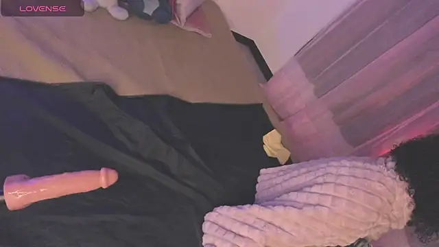 V-nus online show from 04.06.26