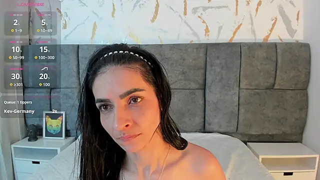 Samantha Velle online show from 05.24.26