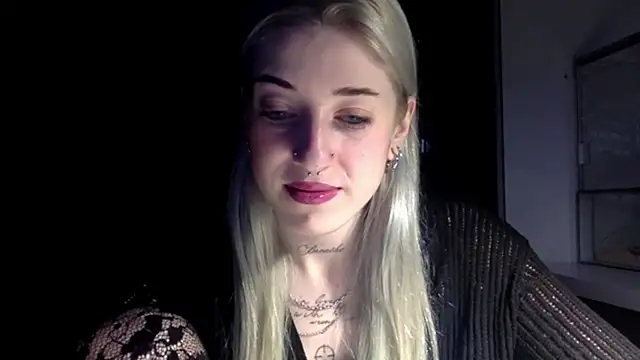 Snapshot of EmmyWet chatting on 03.02.26 EmmyWet online show from 03.02.26