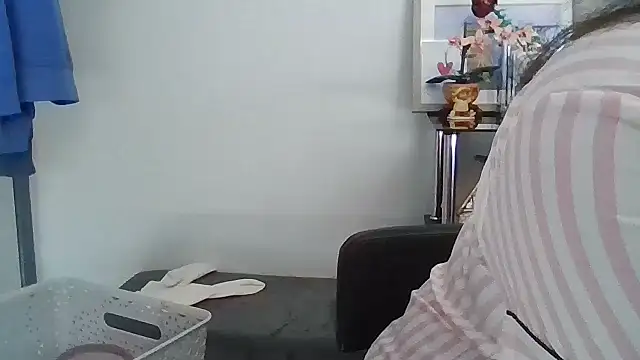 StaceyXOXO online show from 03.31.26