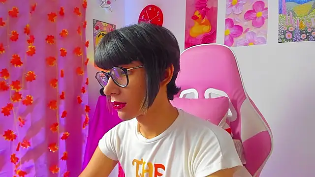 Madeline 21 online show from 03.22.26