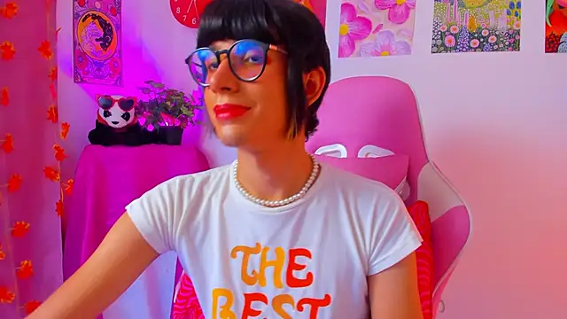 Madeline 21 online show from 04.13.26