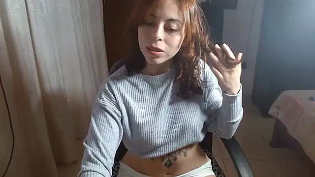 Snapshot of IrisArellano_ chatting on 07.16.26 IrisArellano online show from 07.16.26
