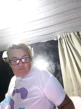 momismilf544 online show from 04.21.26