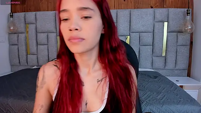 Snapshot of camilaa_smith_ chatting on 03.01.26 camilaa smith online show from 03.01.26