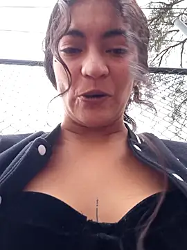 Snapshot of perla_stone11 chatting on 04.14.26 perla stone11 online show from 04.14.26