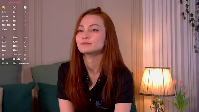 SadieSink  online show from 04.11.26