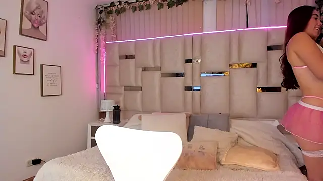 Snapshot of Hanna_klover chatting on 02.28.26 Hanna klover online show from 02.28.26