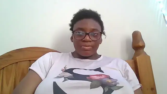 Snapshot of SexyGemBeauty chatting on 07.19.26 SexyGemBeauty online show from 07.19.26