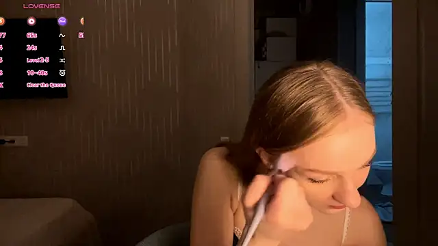 Anika Socutehe online show from 05.04.26