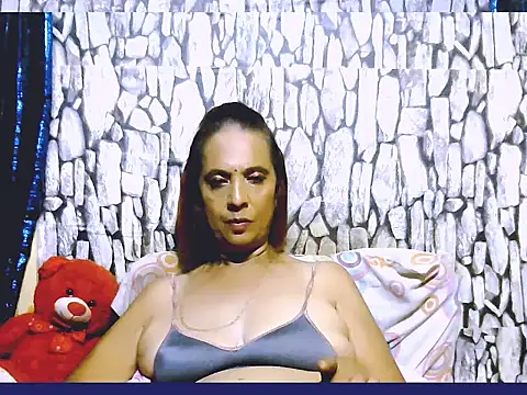 Snapshot of Hot_queen58 chatting on 04.16.26 Hot queen58 online show from 04.16.26