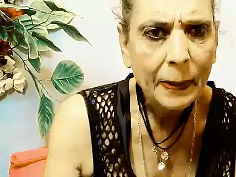 Snapshot of Hot_queen58 chatting on 05.24.26 Hot queen58 online show from 05.24.26