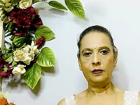 Snapshot of Hot_queen58 chatting on 05.27.26 Hot queen58 online show from 05.27.26