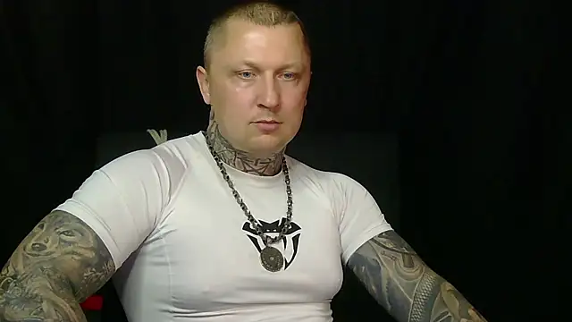 Snapshot of devilWithTats chatting on 06.09.26 devilWithTats online show from 06.09.26