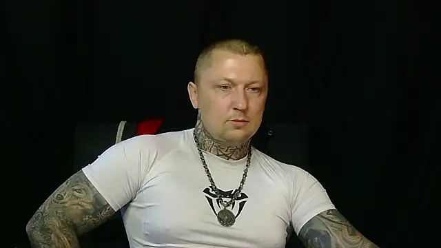 Snapshot of devilWithTats chatting on 07.19.26 devilWithTats online show from 07.19.26