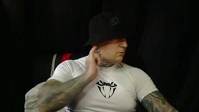 Snapshot of devilWithTats chatting on 07.23.26 devilWithTats online show from 07.23.26