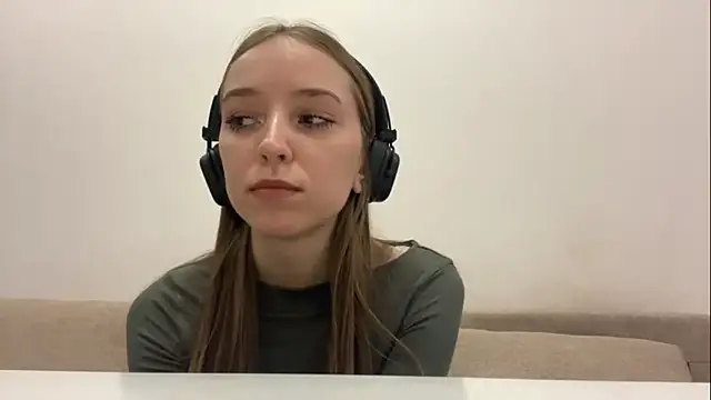 Snapshot of NovaXP chatting on 02.28.26 NovaXP online show from 02.28.26