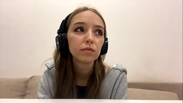 Snapshot of NovaXP chatting on 03.01.26 NovaXP online show from 03.01.26