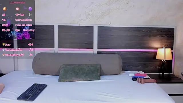 Natalia Cruzz online show from 04.26.26