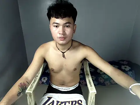 Snapshot of Onlyloverhugedan chatting on 03.03.26 Onlyloverhugedan online show from 03.03.26