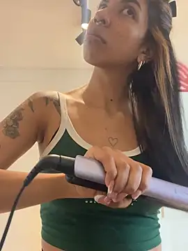 VioletaHills  online show from 04.07.26