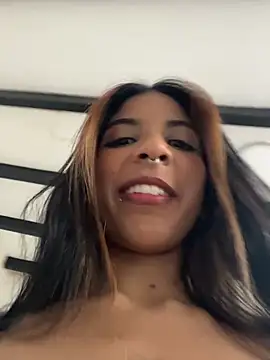 VioletaHills  online show from 04.15.26