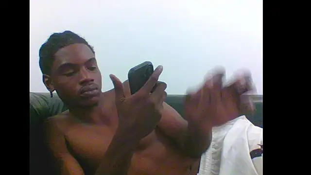 Snapshot of charles_king chatting on 06.17.26 charles king online show from 06.17.26