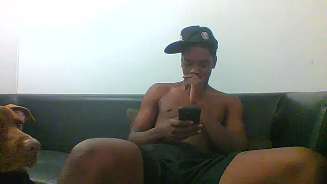 Snapshot of charles_king chatting on 06.19.26 charles king online show from 06.19.26