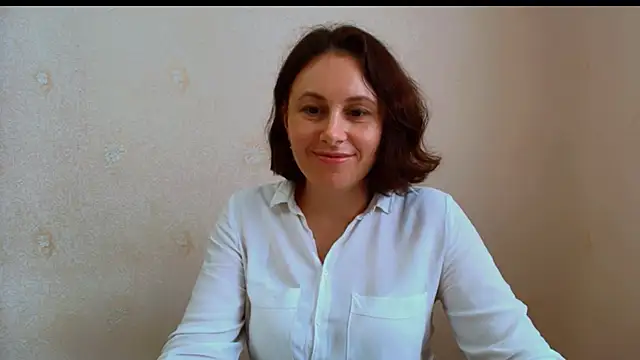 Snapshot of Inessa_beauty chatting on 07.28.26 Inessa beauty online show from 07.28.26