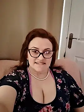 Snapshot of Teacher-Sue chatting on 03.02.26 Teacher-Sue online show from 03.02.26