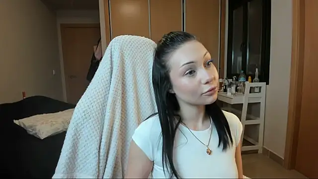 AlexaRayJoel online show from 04.16.26