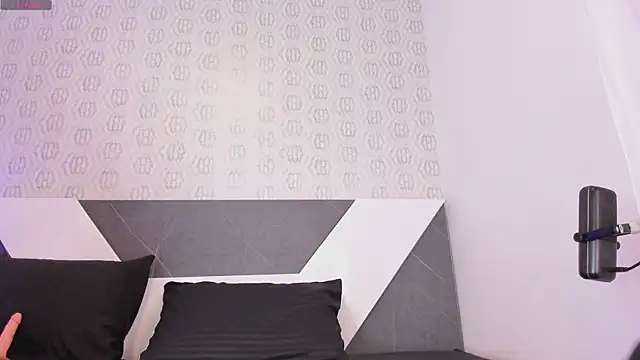 Lulu Mei  online show from 04.04.26