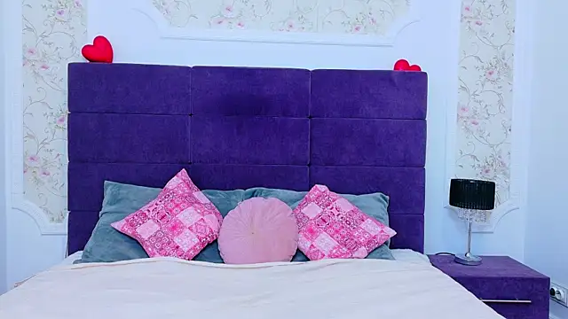 RaysaDrake online show from 04.15.26