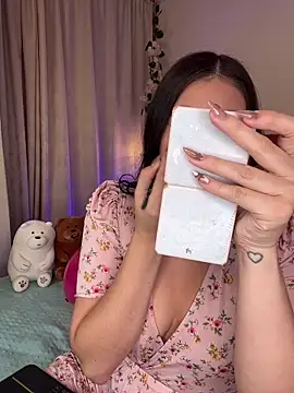 Caandace online show from 04.16.26