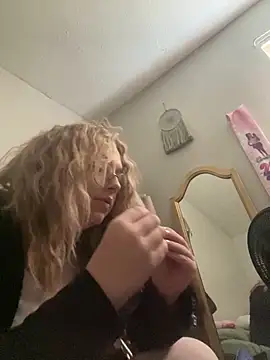 imkhloe online show from 03.16.26