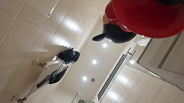 Snapshot of BigHungryAssy chatting on 04.14.26 BigHungryAssy online show from 04.14.26