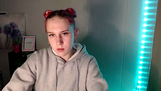 Scarlett lil online show from 04.01.26