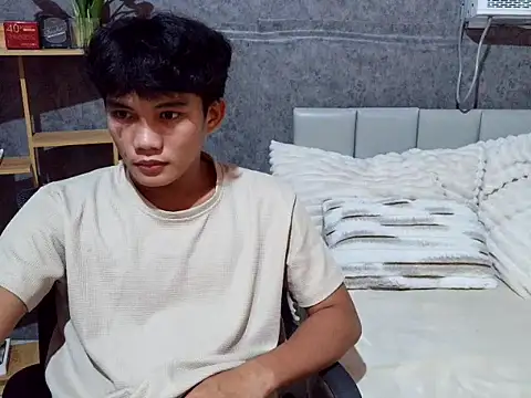 Snapshot of marksurelyhard chatting on 07.27.26 marksurelyhard online show from 07.27.26