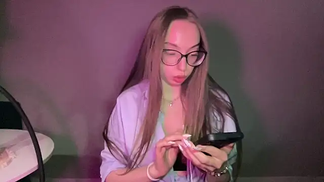 Snapshot of AngelinaFox0202 chatting on 03.03.26 AngelinaFox0202 online show from 03.03.26