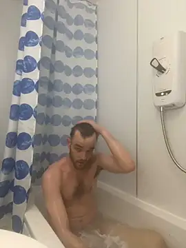 Snapshot of ukhungstud26 chatting on 03.10.26 ukhungstud26 online show from 03.10.26