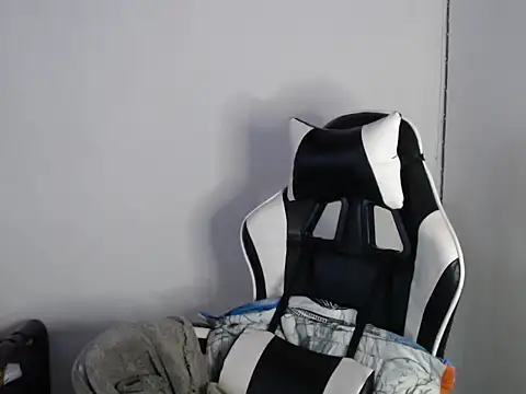 KathLovee online show from 06.13.26