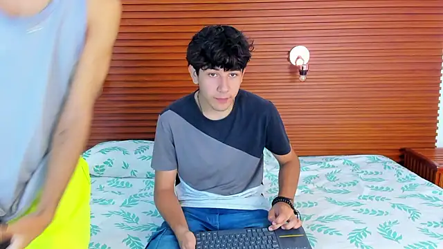 peakk twiinns online show from 03.20.26