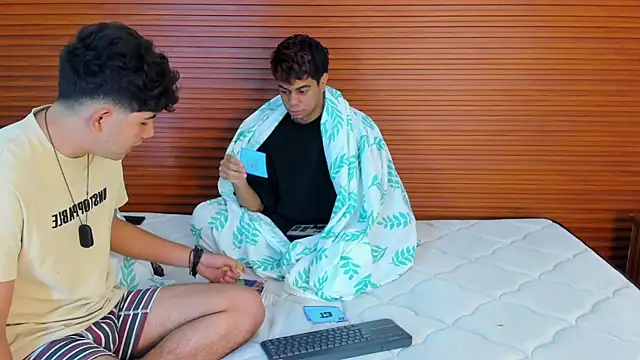 peakk twiinns online show from 04.01.26