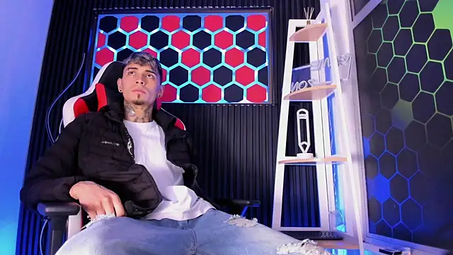 Max Hader  online show from 03.28.26