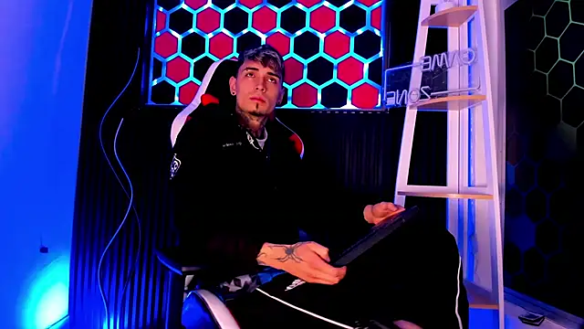 Max Hader  online show from 04.13.26