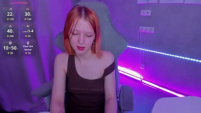 Emma Dusk online show from 06.04.26
