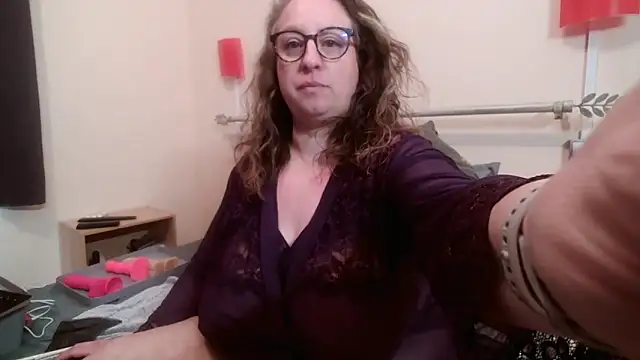 Snapshot of Vintzdine chatting on 03.02.26 Vintzdine online show from 03.02.26